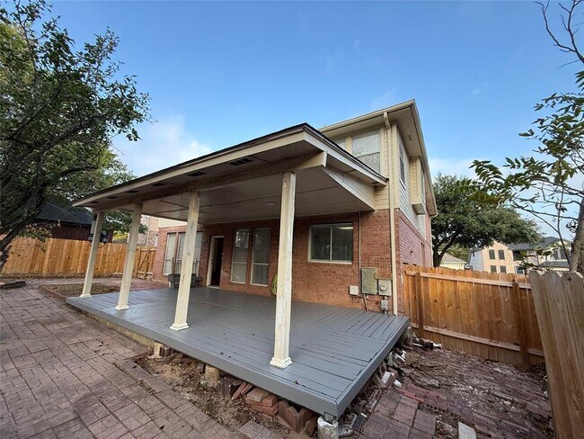 Building Photo - 17803 Dansworth Dr