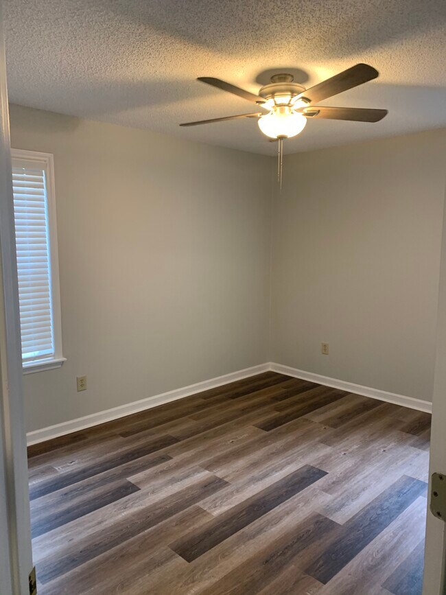 Building Photo - 2213 Bufflehead Rd