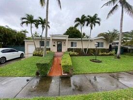 Building Photo - 3725 SW 60th Ct