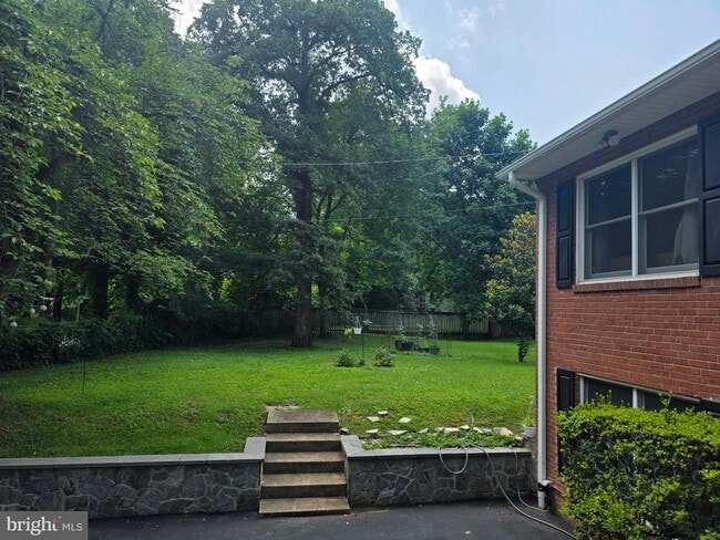 Building Photo - 6513 Old Dominion Dr