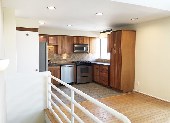 Building Photo - 1 Buccaneer St