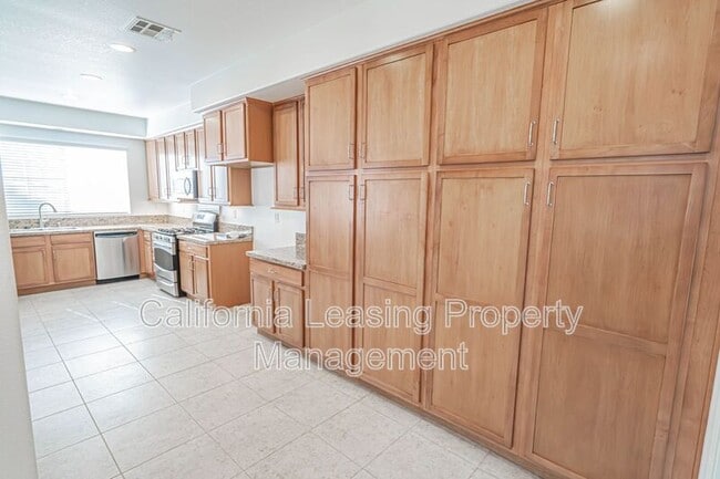Building Photo - 23939 Brescia Dr