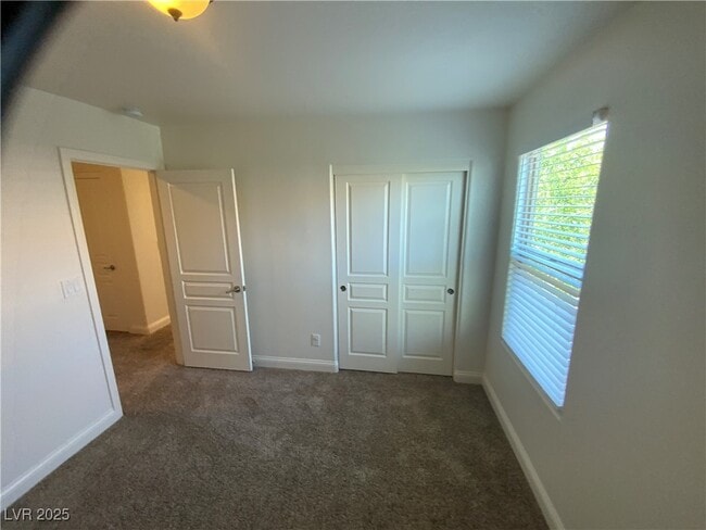 Building Photo - 10718 Azure Ocean Ave