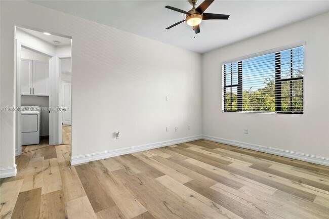Building Photo - 115 SW 127th Terrace