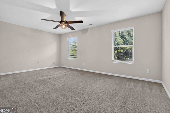 Building Photo - 3744 Hampshire Walk SW