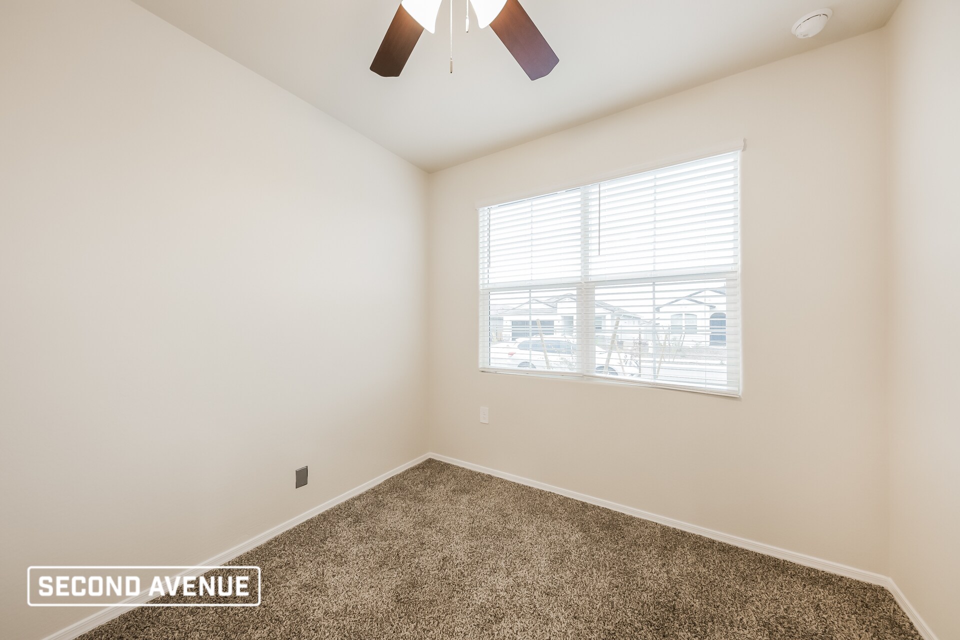 Building Photo - 18458 W Faye Way