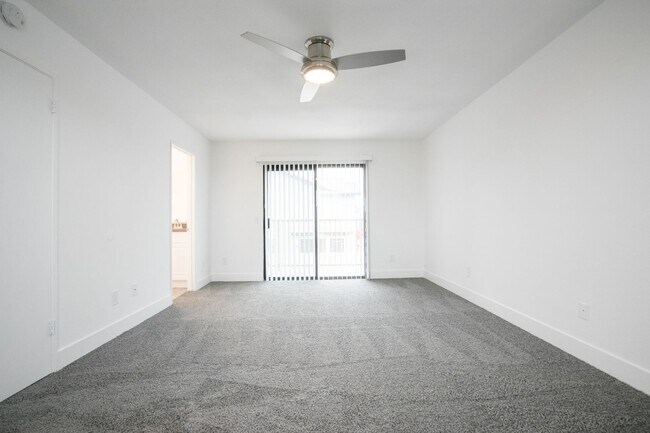 Building Photo - 32955 Canyon Vista Rd