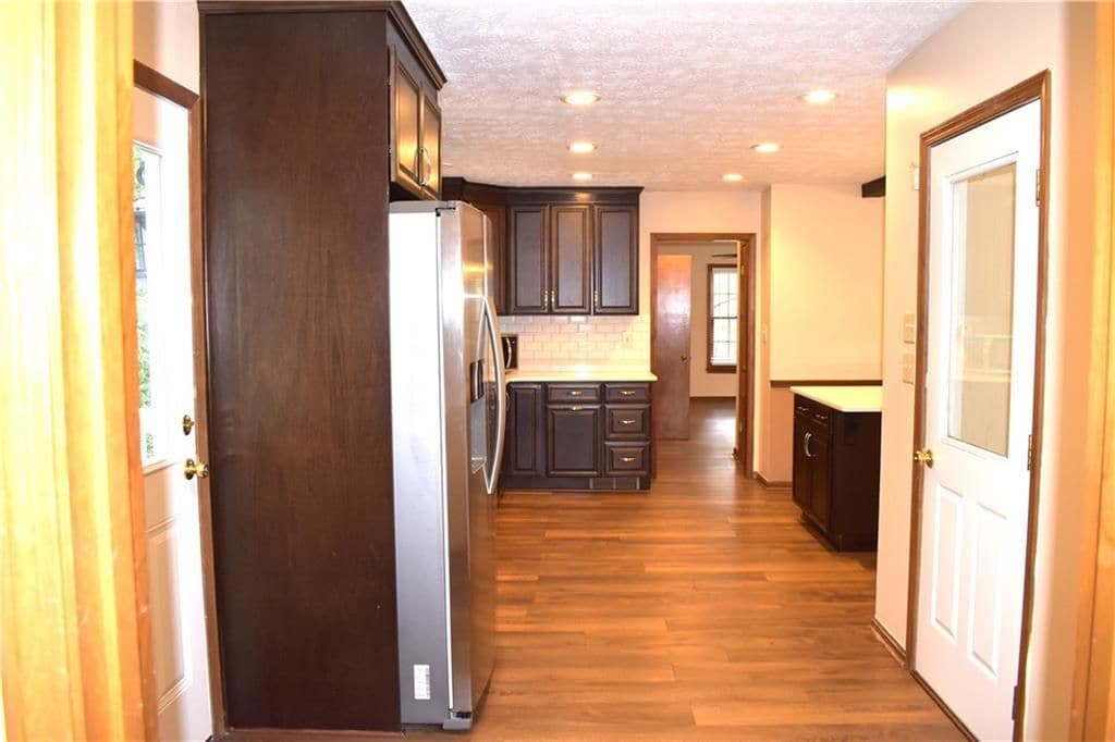 Building Photo - 2264 Post Oak Dr