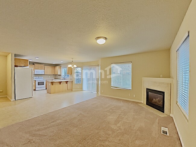 Building Photo - 9309 NE 81st St