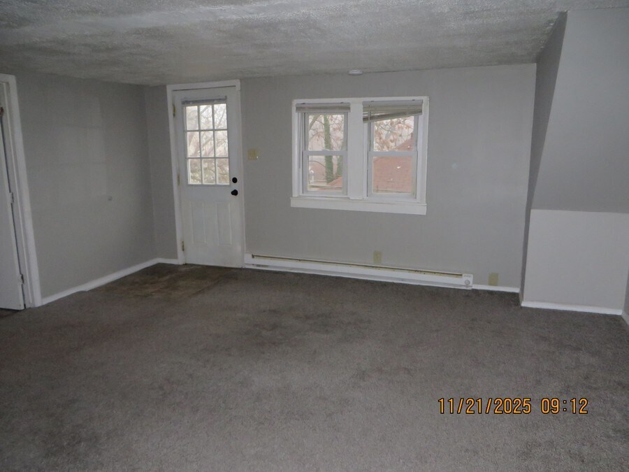 Building Photo - 919 Walnut St