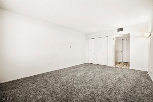 Building Photo - 3930 University Center Dr