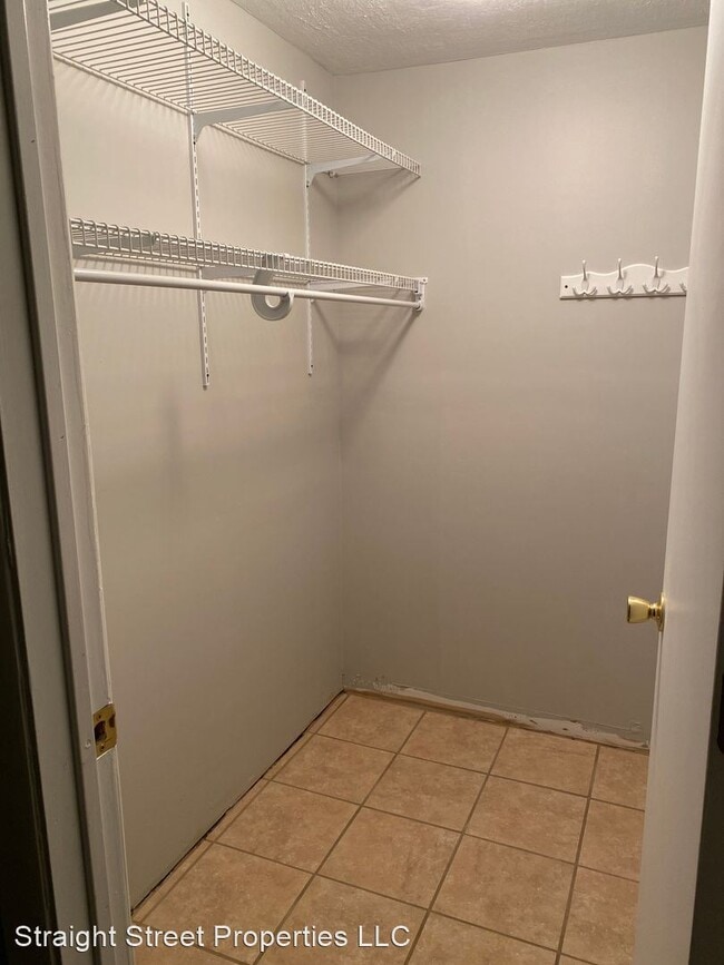 Building Photo - 3 br, 2 bath House - 8344 Richland Drive