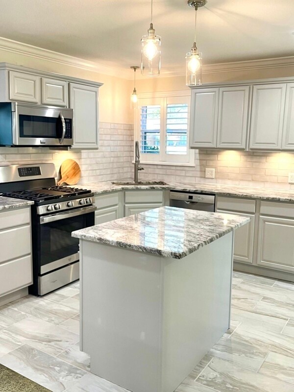 Building Photo - 3586 Dryden Rd