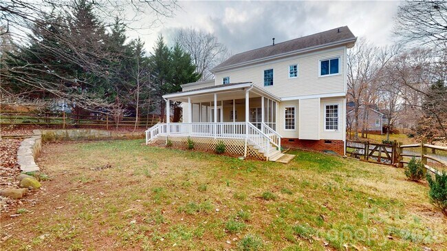 Building Photo - 7819 Red Oaks Trail