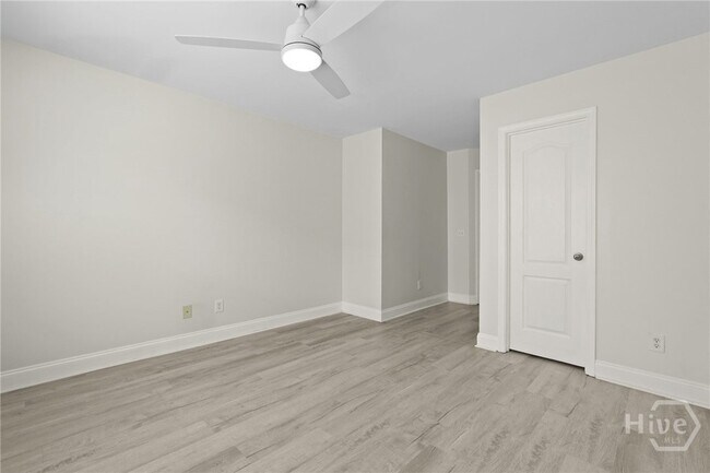 Building Photo - 243 Clearwater Cir