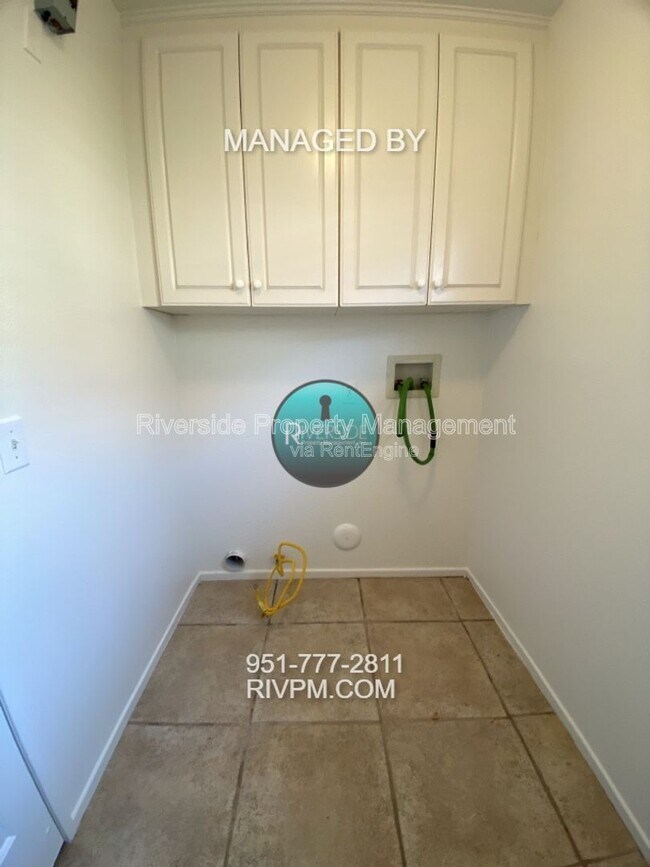 Building Photo - 44516 Penbrook Ln