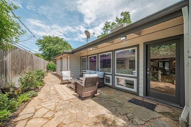 Building Photo - 13622 Comely Ln