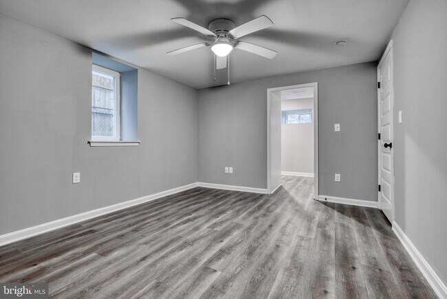 Building Photo - 6722 Brentwood Ave