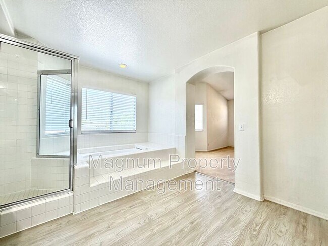 Building Photo - 28291 Tierra Vista Rd