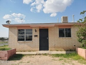Building Photo - 701 Hilton Ave