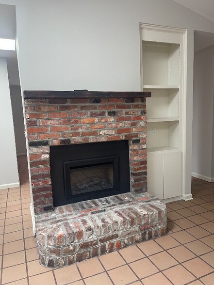 Building Photo - 1513 Privateer Dr