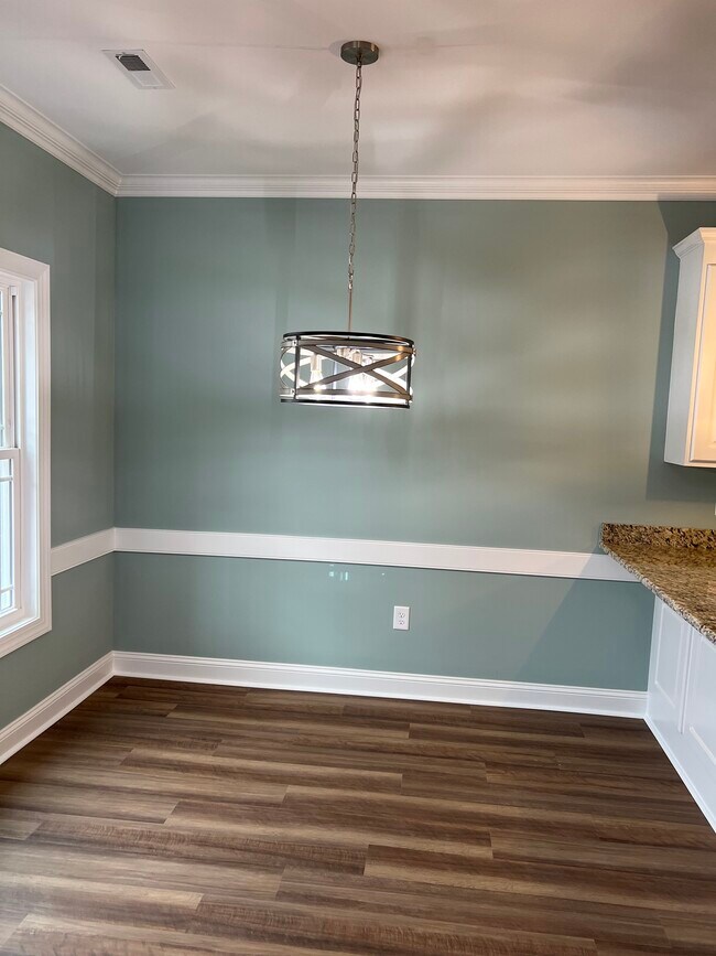 Dining Room - 217 Braylock Dr