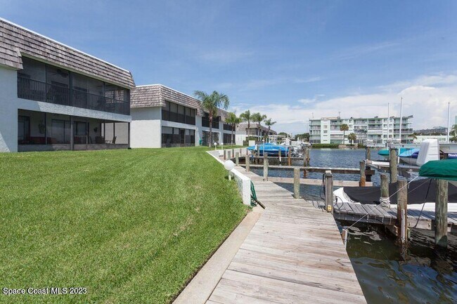 Building Photo - 205 S Banana River Blvd