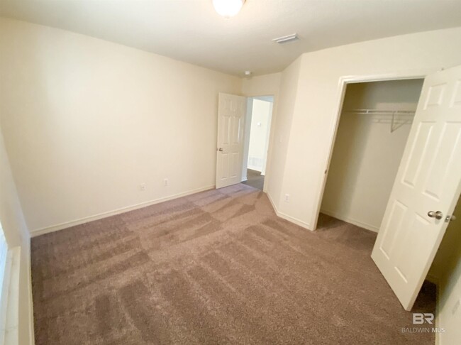 Building Photo - 11801 Balsam Ct