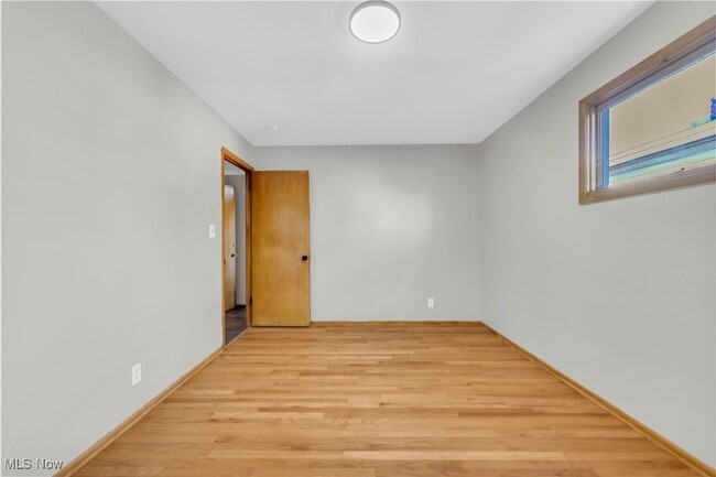 Building Photo - 3460 Hetzel Dr