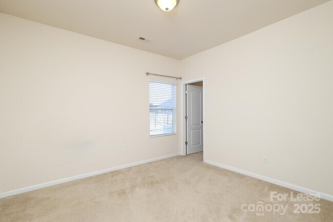 Building Photo - 1512 Sunflower Field Pl