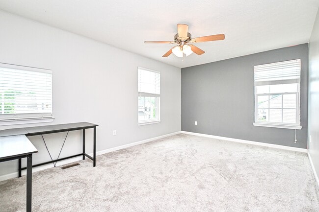 Building Photo - 8453 Forest Valley Dr