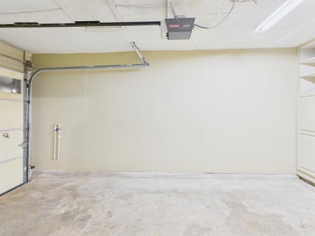 Building Photo - 14405 Tiffer Ln