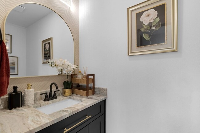 Building Photo - 6726 Dumble St