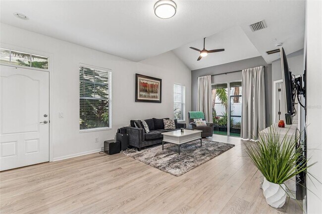 Building Photo - 10659 Whittington Ct