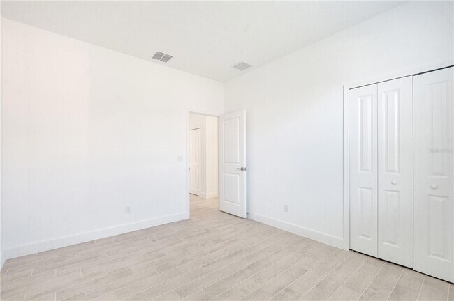 Building Photo - 520 Daiquiri Pl