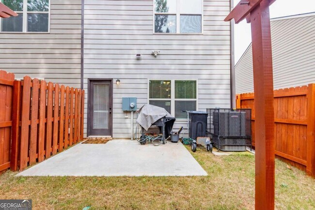 Building Photo - 3006 Bayrose Cir