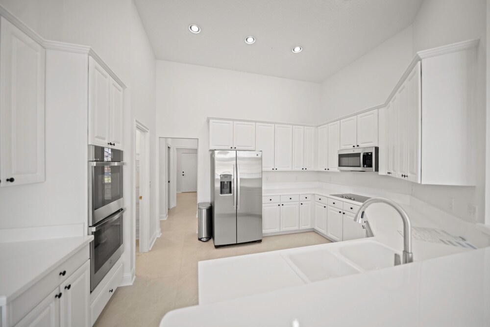 Building Photo - 10061 Vineyard Lake Rd E