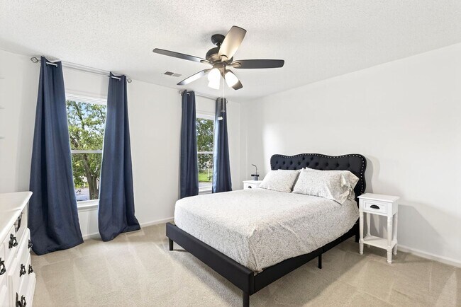 Building Photo - 1912 Bunnell Ct