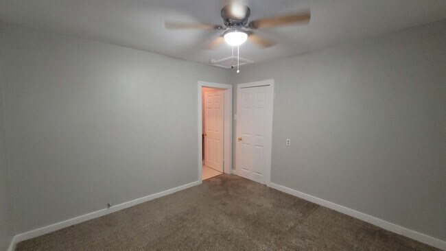 Building Photo - Recently remodeled 2 Bedroom 2 Bathroom