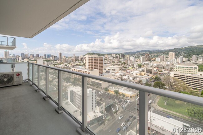 Building Photo - $3555.00| 1BD/1BA/1PKG Condominium in The Park Ke'eaumoku Liona Tower
