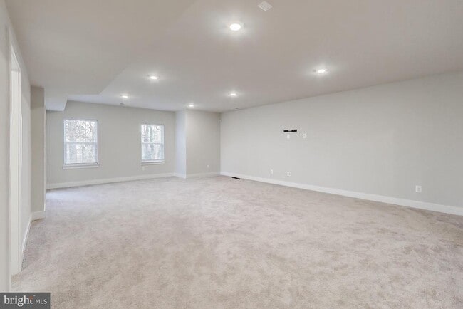 Building Photo - 3897 Hillview Ct