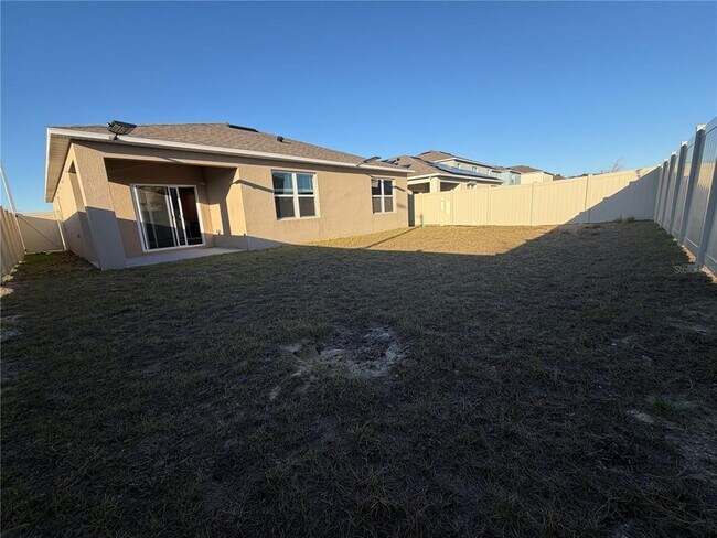 Building Photo - 804 Horsetail Dr