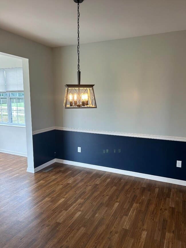 Building Photo - 453 Jockey Hollow Dr