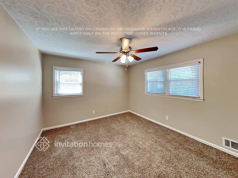 Building Photo - 504 Rivercrest Dr