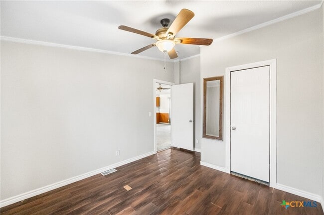 Building Photo - 2676 Pahmeyer Rd