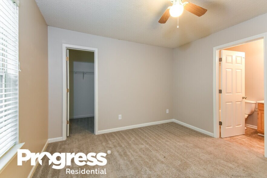 Building Photo - 187 Baywood Crossing