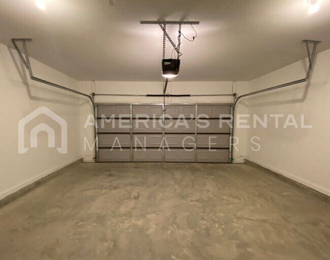 Building Photo - DEPOSIT PENDING! MOVE IN SPECIAL!! Home for Rent in Jasper, AL!!! AVAILABLE NOW!! Sign a 13 Month...