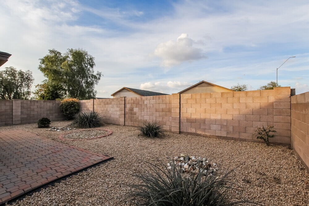 Building Photo - 2902 W Irma Ln