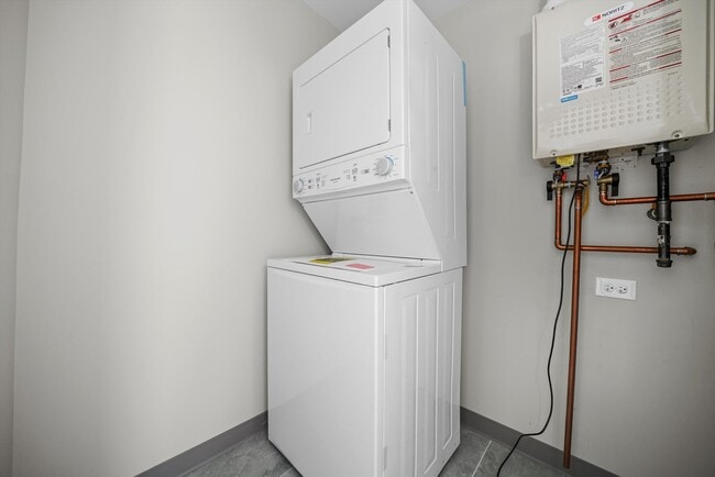 Building Photo - 3135 W 95th St