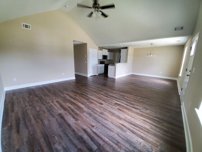 Building Photo - 6019 Virginia Pine Ave